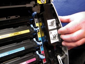 Menjava tonerjev pri barvnem laserskem tiskalniku HP Color Laser Jet 2600