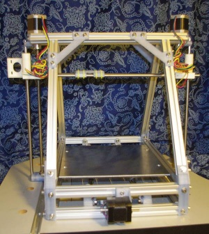 Doma narejen 3D tiskalnik (iztiskalnik še ni nameščen)