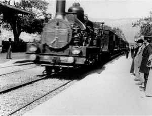 Film Prihod vlaka na peron bratov Lumiere