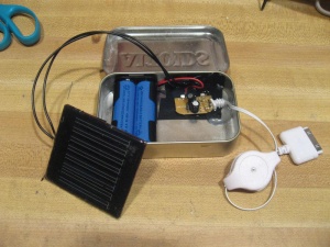 Doma izdelan polnilnik za iPhone in iPod na sončne celice