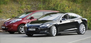 Norveška koraka proti električni prihodnosti, vodi Tesla