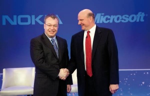 Stephen Elop in Steve Ballmer sta sklenila sodelovanje med Nokio in Microsoftom.