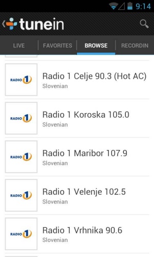Poslušanje spletnega radia je popolno z aplikacijo TuneIn Radio, ki pozna tudi slovenske radijske postaje.