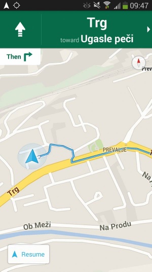 Slovenci lahko za cestno navigacijo uporabimo tudi Googlove zemljevide. Zastonjski rešitvi manjka blišč plačljivih tekmic.