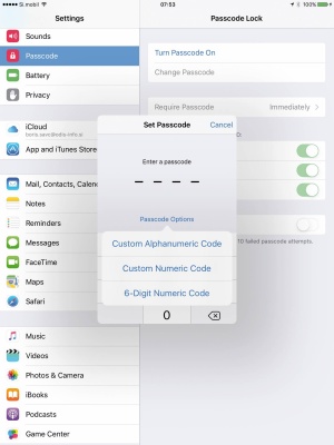 Po nadgradnji operacijskega sistema iOS 8 v iOS 9 je treba varnejšo številčno kodo Passcode najprej omogočiti v nastavitvah Settings.