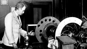John Logie Baird s svojo mehansko televizijo