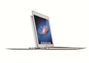 MacBook Air tudi s 15-palčnim zaslonom?
