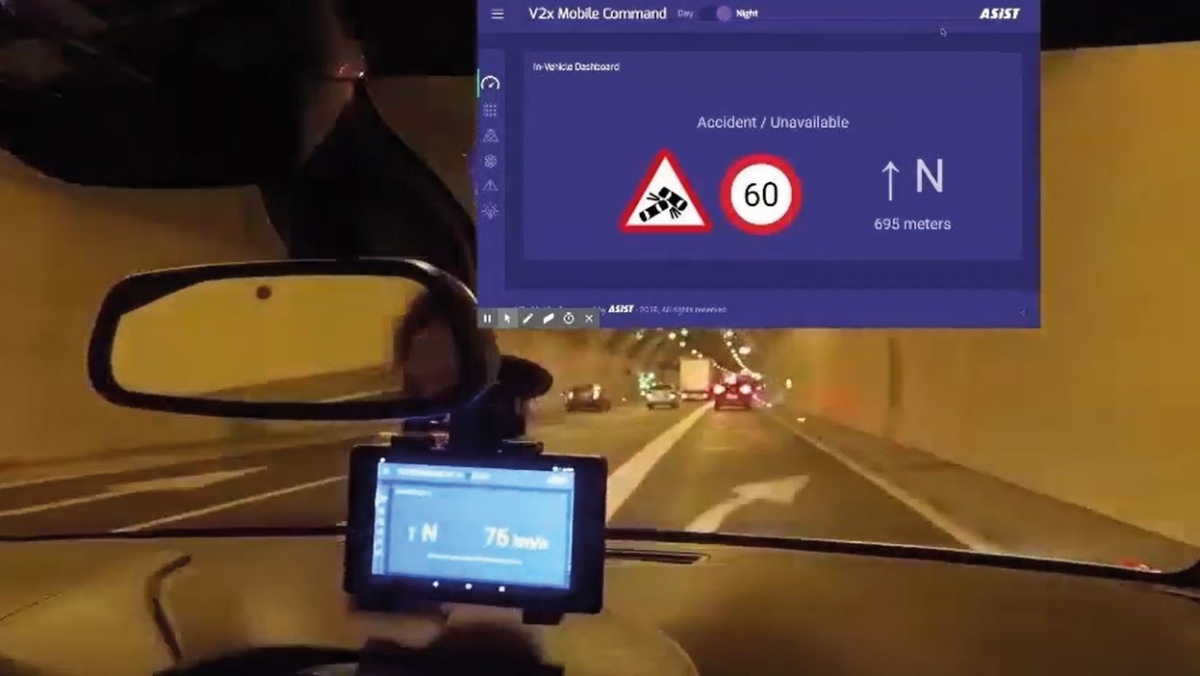 Dars je v pilotnem projektu testiral V2X v predoru Šentvid.