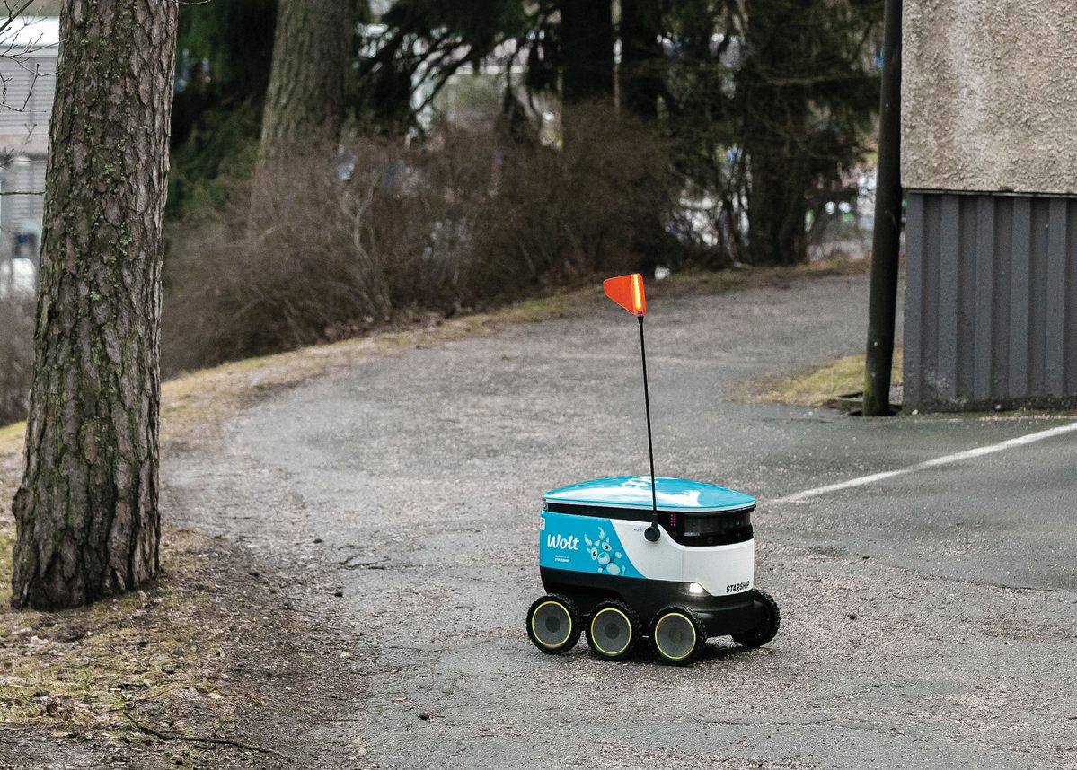 V sodelovanju s Starship Technologies je Wolt preizkušal dostavo z roboti.