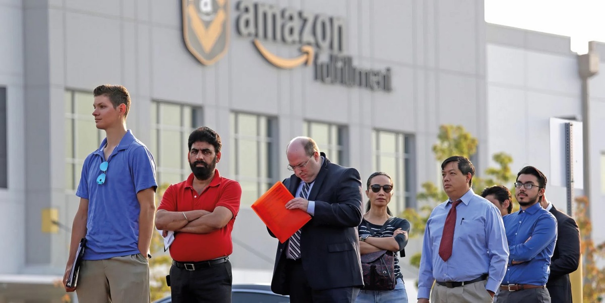 Amazonova umetna inteligenca za izbiranje kandidatov za različna delovna mesta je zaradi preteklih podatkov postala diskriminatorna.