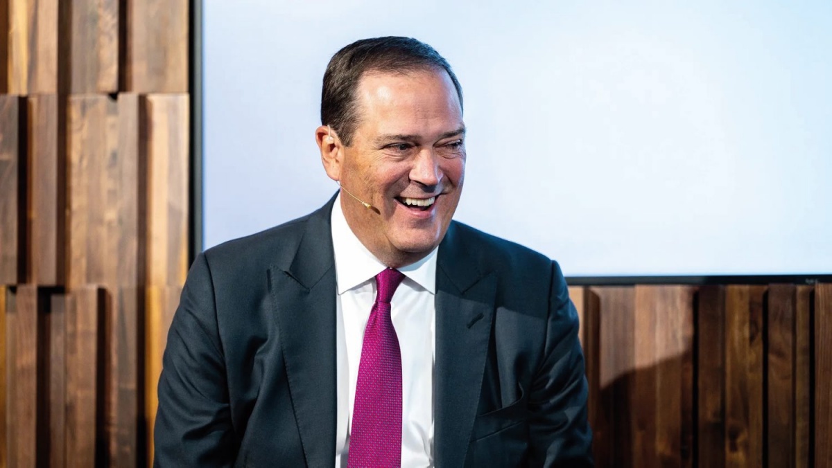 Leta 2015 je vodenje Cisca prevzel Chuck Robbins, ki je direktor podjetja še danes.