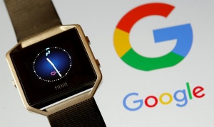 Evropskega regulatorja močno zanima, kaj bo Google počel s podatki, ki so jih zajele pametne zapestnice Fitbit