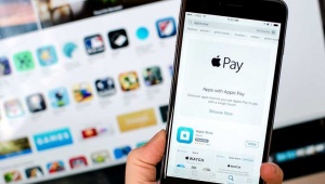 EU začenja preiskavi storitev Apple Pay in App Store