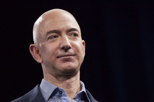 Jeff Bezos odhaja s položaja glavnega izvršnega direktorja Amazona
