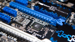 PCI Express 6.0 bo podvojil hitrosti prenosa