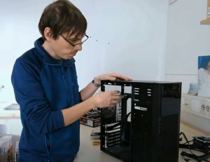 Video: Menjava računalniškega ohišja
