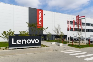 Lenovo zagnal svoj prvi evropski proizvodni objekt v mestu Ullo na Madžarskem