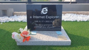 Nagrobni spomenik za Internet Explorer