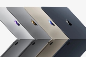 Apple napovedal MacBook Air s procesorjem M2