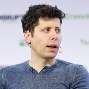 OpenAI: Umetno inteligenco je nujno regulirati