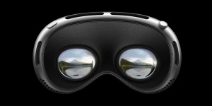 Cenejša očala Apple Vision Pro s slabšimi zasloni in s pomočjo telefona ali računalnika