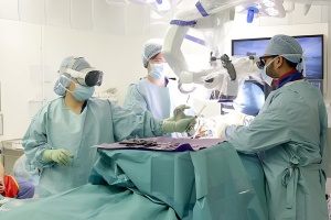 Vision Pro se uporablja med operacijami