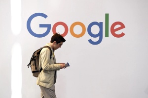 Google ima dva tedna časa, da spremeni pravila na svoji tržnici