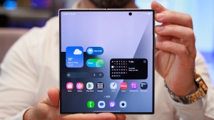 Kaj se zgodi, če Samsungov Galaxy Z Fold prepognete 200.000-krat?