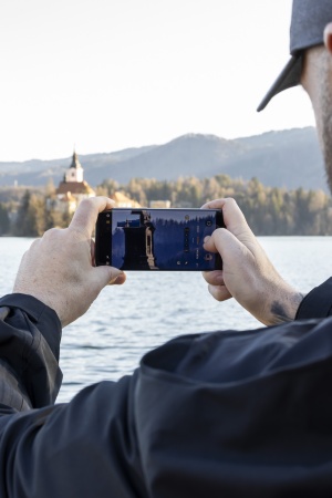 Kaj je magičnega v telefonu HONOR Magic7 Pro? Umetna inteligenca!