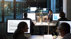 NIS2 direktiva bo spremenila upravljanje IT-infrastrukture. Kako bo to vplivalo na način, kako kupujete programsko opremo?
