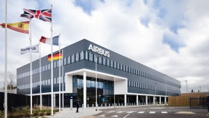 <span><span>Zaposleni pri Airbusu so navezani na Microsoft</span></span>