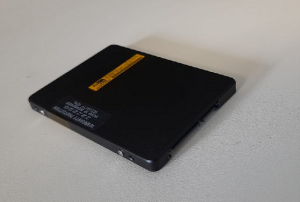 SSD-ji v predalih počasi izgubljajo podatke!