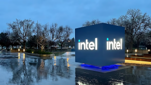 Intel si želi Applovega vložka