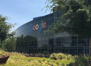 Google vstopil v klub štirih bilijonov
