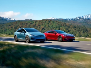 <span id="docs-internal-guid-865f6769-7fff-6f03-fbfe-bb4b409ed688"><span>Tesla opušča modela S in X, da bi delala robote</span></span>