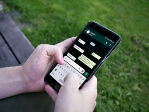 EU: Meta mora v WhatsAppu dovoliti tudi drugo umetno inteligenco
