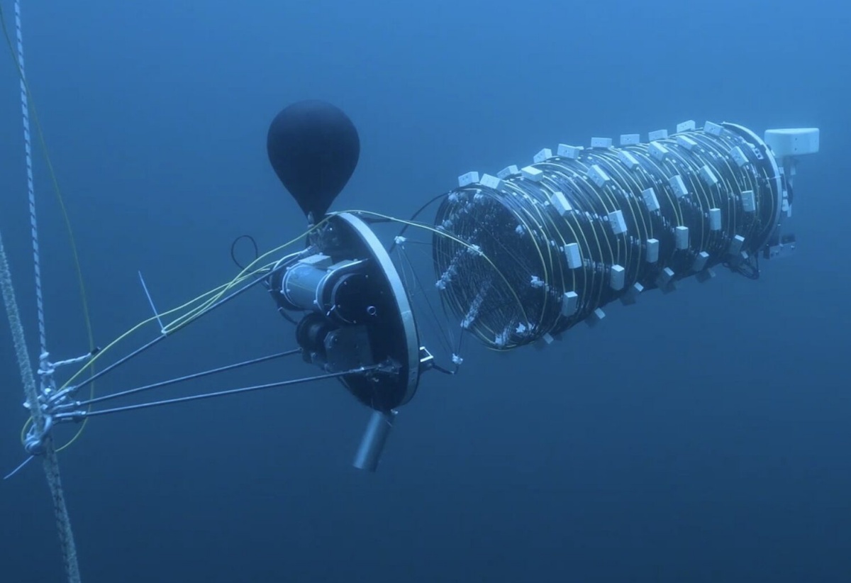 Sonar, ki ustavi podvodne drone in celo podmornice