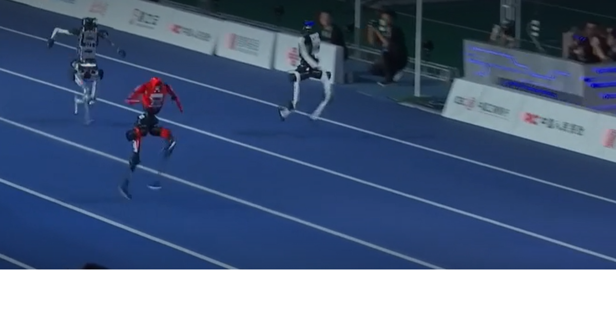 Usain Bolt izgubil: kitajski robot premagal svetovni rekord na 100 m