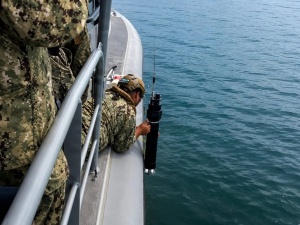 Ameriško orožje, ki z enim gumbom oslepi napredne drone in raketne sisteme