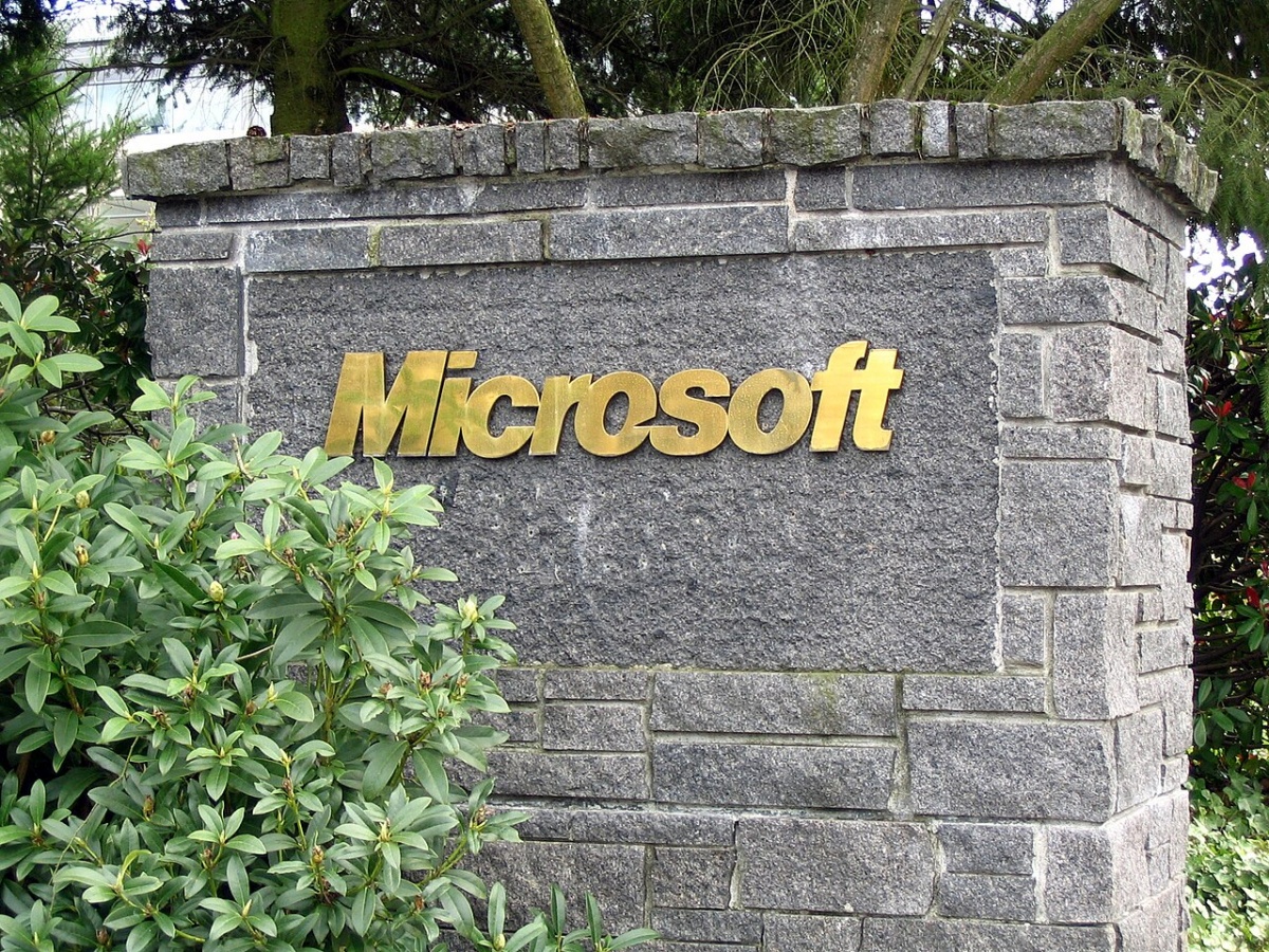 Microsoft četrtini zaposlenih ponuja odpravnino