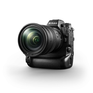<strong>Nikon predstavil paradni brezzrcalni fotoaparat Z 9 za profesionalce</strong>